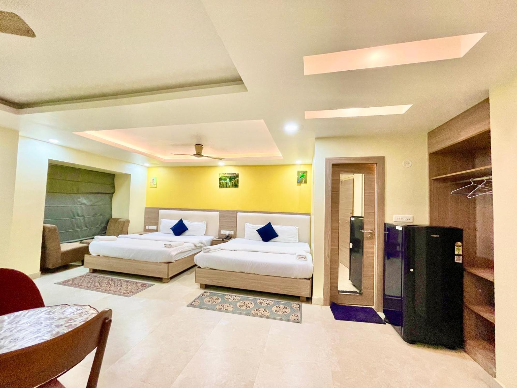 Hotel Rb International ! Puri Near-Sea-Beach-And-Temple Fully-Air-Conditioned-Hotel With-Lift-And-Card Payment Accepted-Parking-Facility, Best Hotel In Пури Екстериор снимка