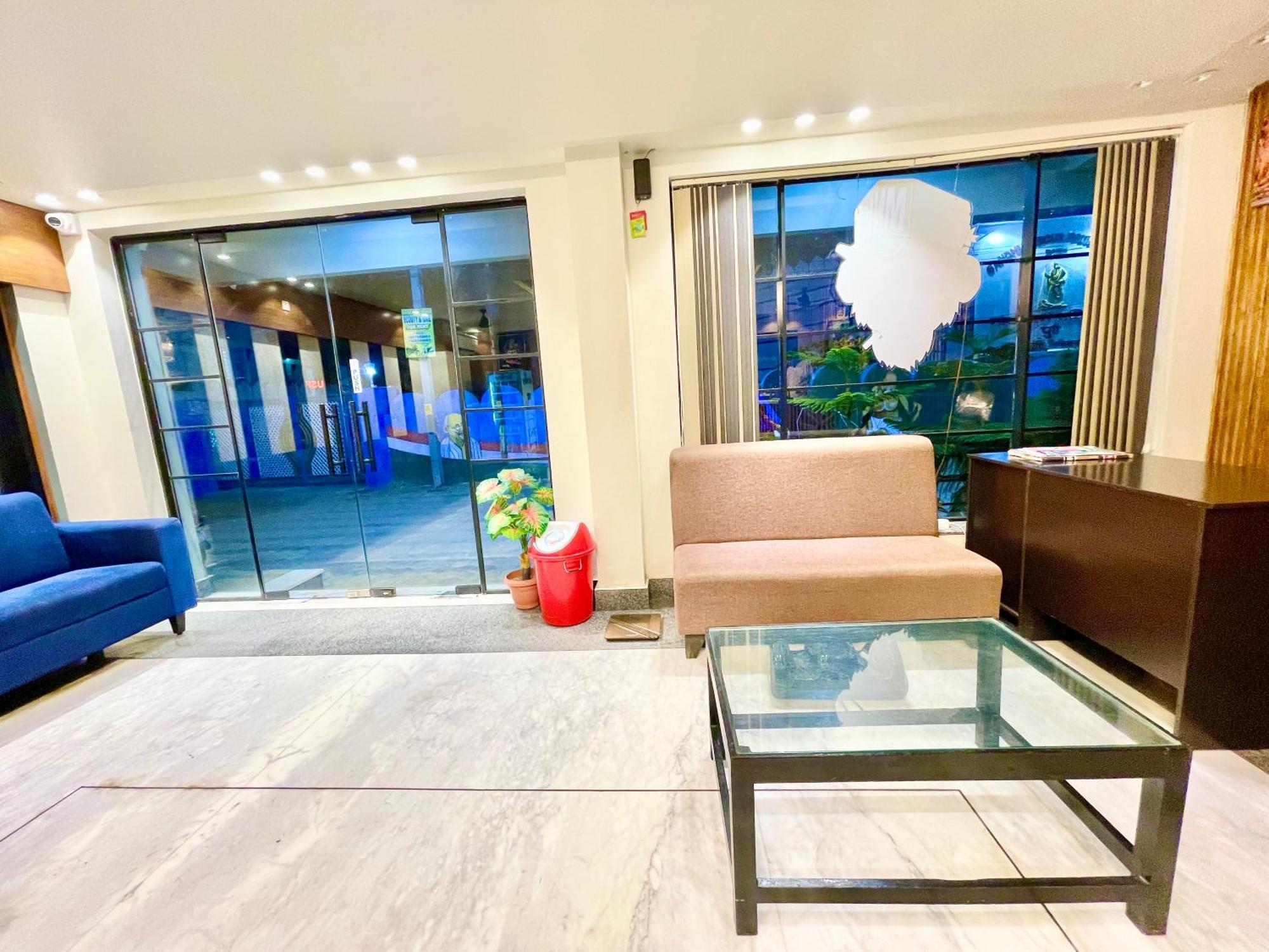 Hotel Rb International ! Puri Near-Sea-Beach-And-Temple Fully-Air-Conditioned-Hotel With-Lift-And-Card Payment Accepted-Parking-Facility, Best Hotel In Пури Екстериор снимка