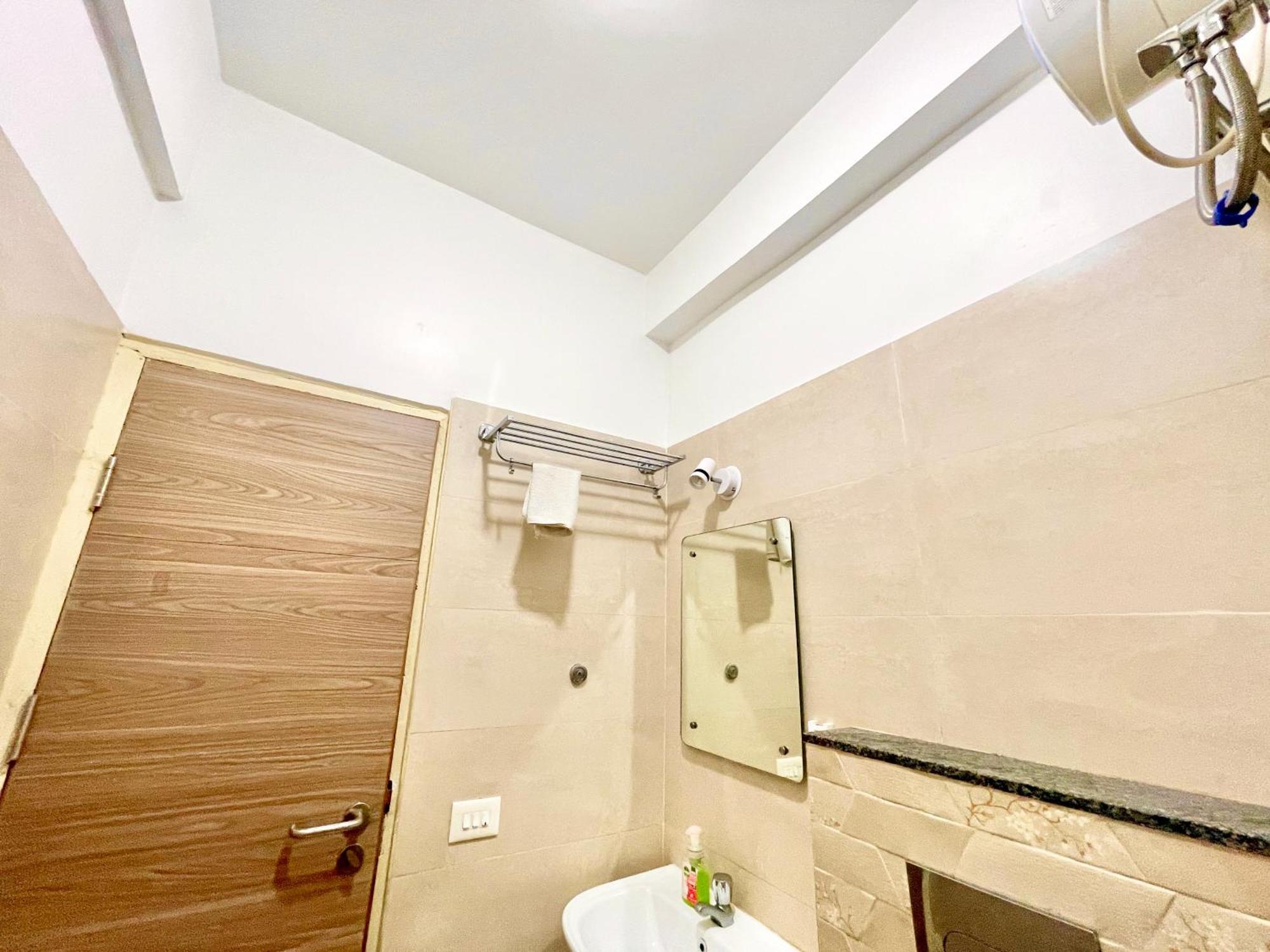 Hotel Rb International ! Puri Near-Sea-Beach-And-Temple Fully-Air-Conditioned-Hotel With-Lift-And-Card Payment Accepted-Parking-Facility, Best Hotel In Пури Екстериор снимка