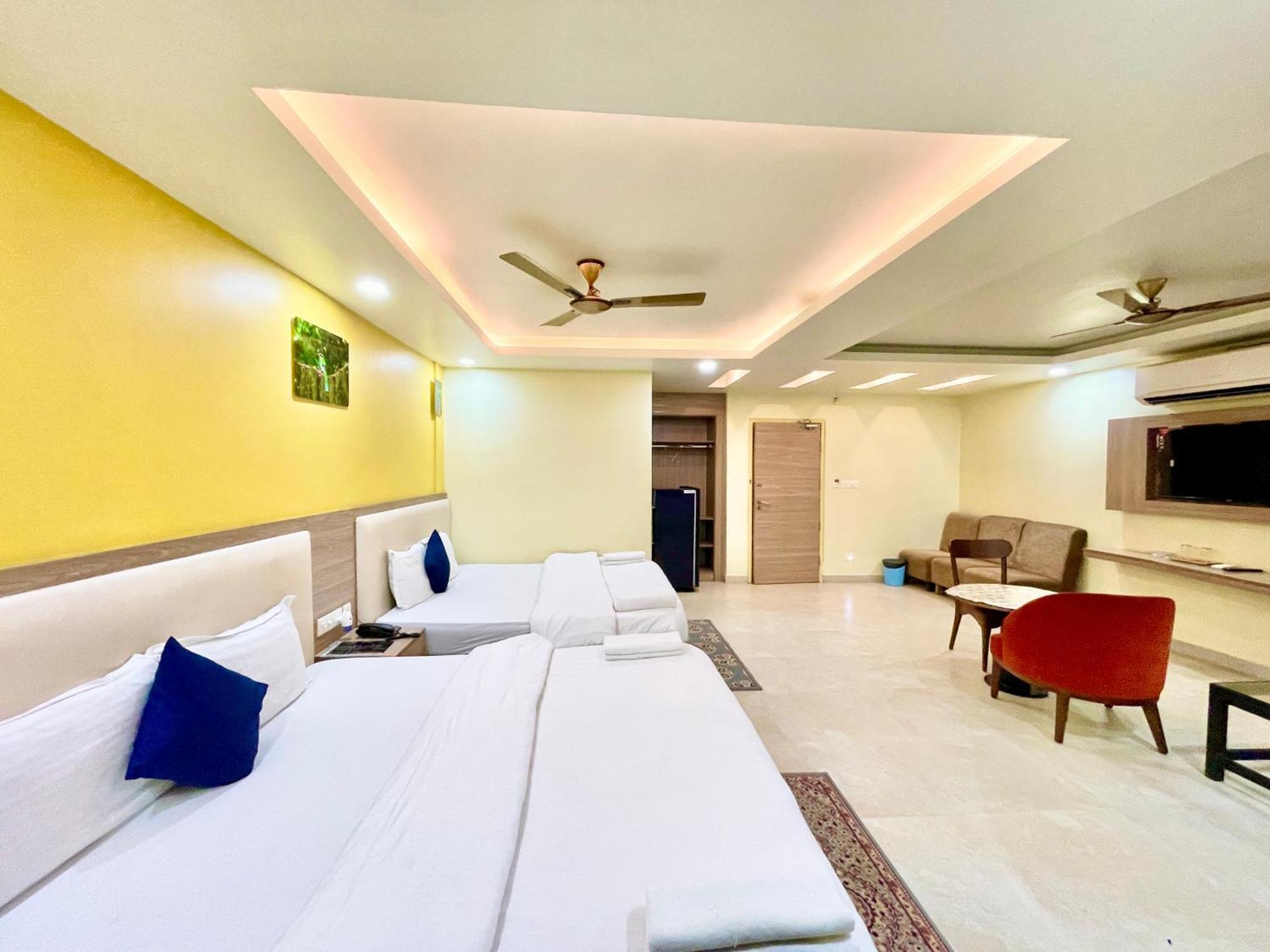 Hotel Rb International ! Puri Near-Sea-Beach-And-Temple Fully-Air-Conditioned-Hotel With-Lift-And-Card Payment Accepted-Parking-Facility, Best Hotel In Пури Екстериор снимка