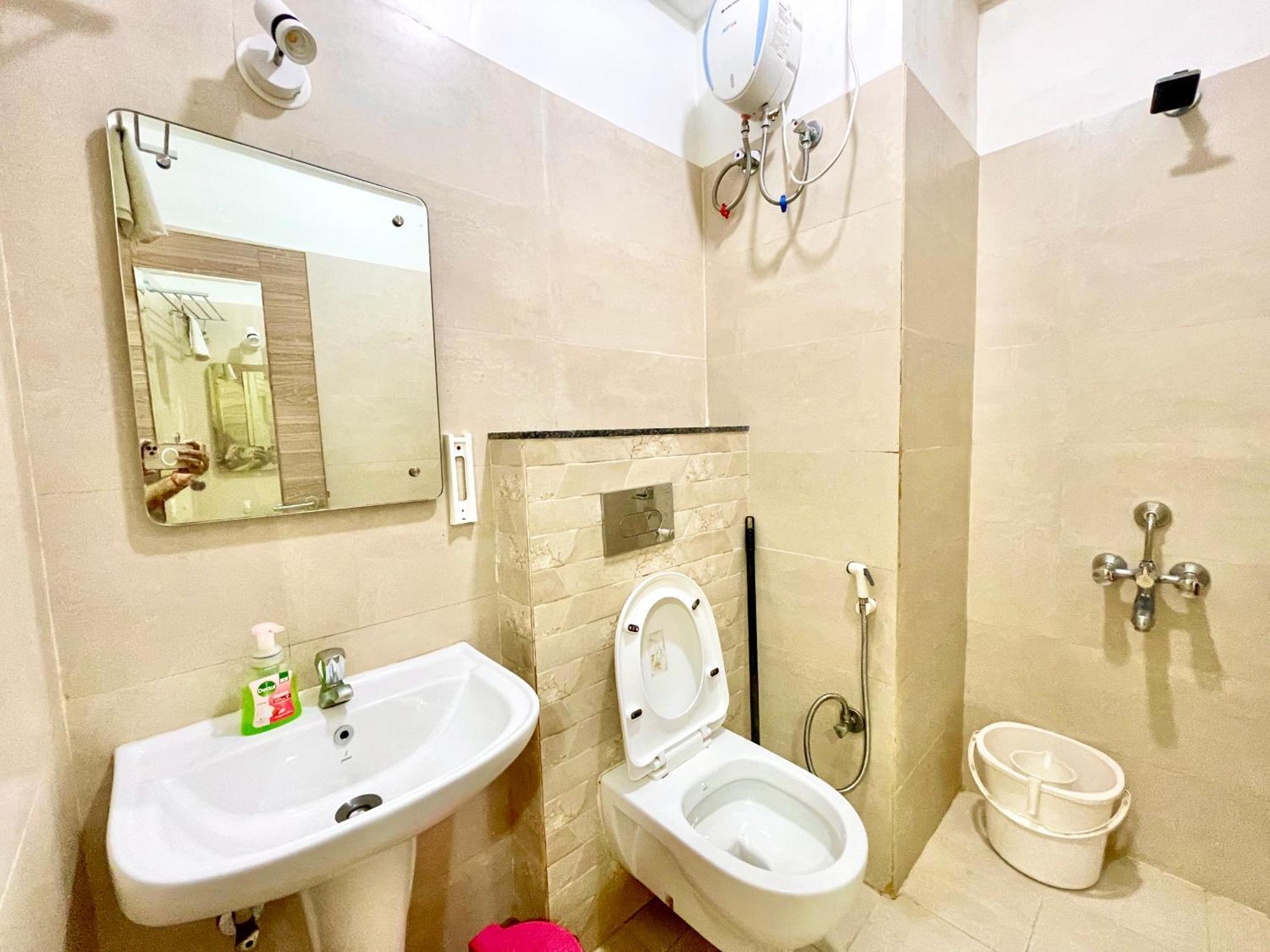 Hotel Rb International ! Puri Near-Sea-Beach-And-Temple Fully-Air-Conditioned-Hotel With-Lift-And-Card Payment Accepted-Parking-Facility, Best Hotel In Пури Екстериор снимка