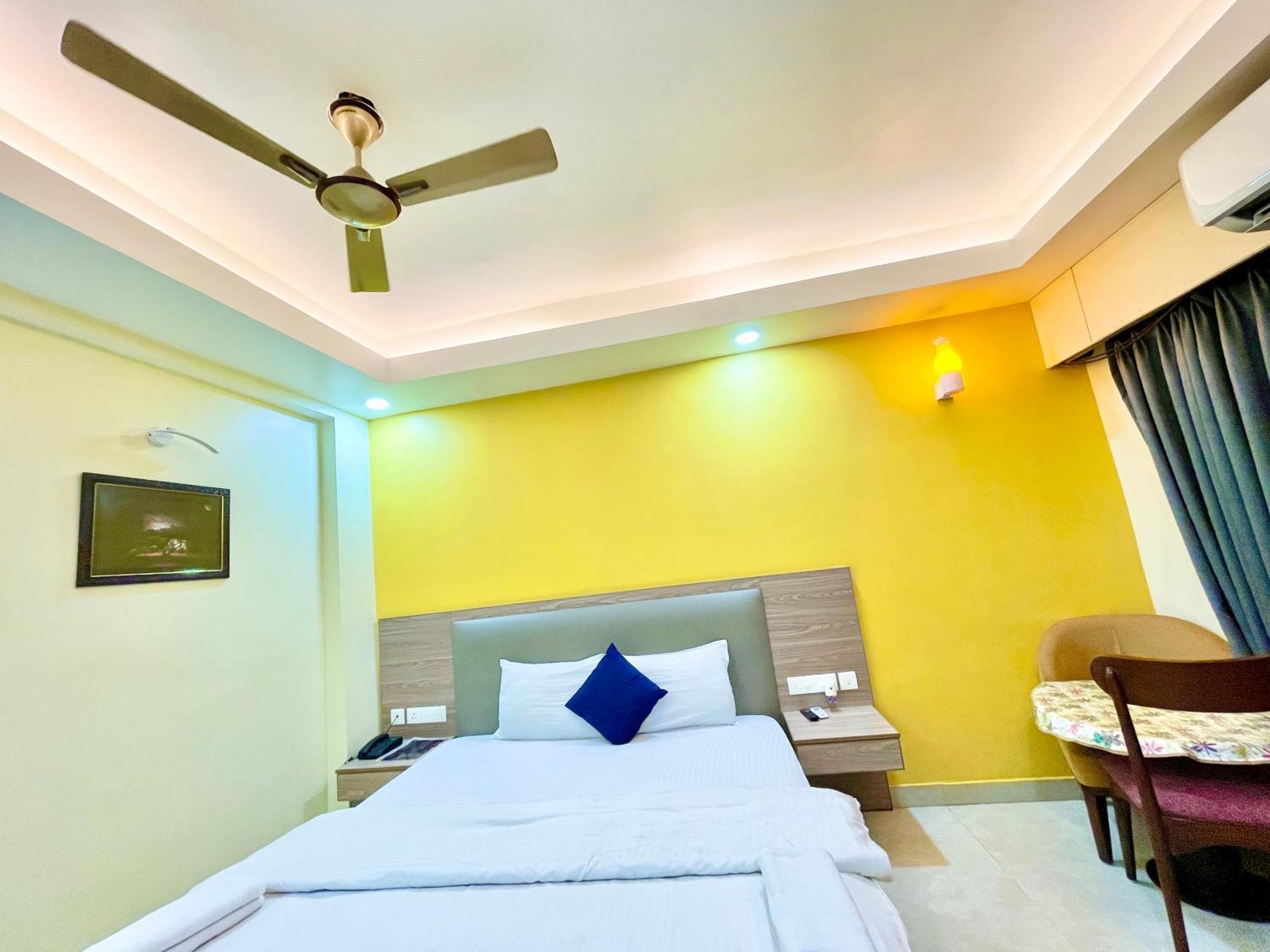 Hotel Rb International ! Puri Near-Sea-Beach-And-Temple Fully-Air-Conditioned-Hotel With-Lift-And-Card Payment Accepted-Parking-Facility, Best Hotel In Пури Екстериор снимка