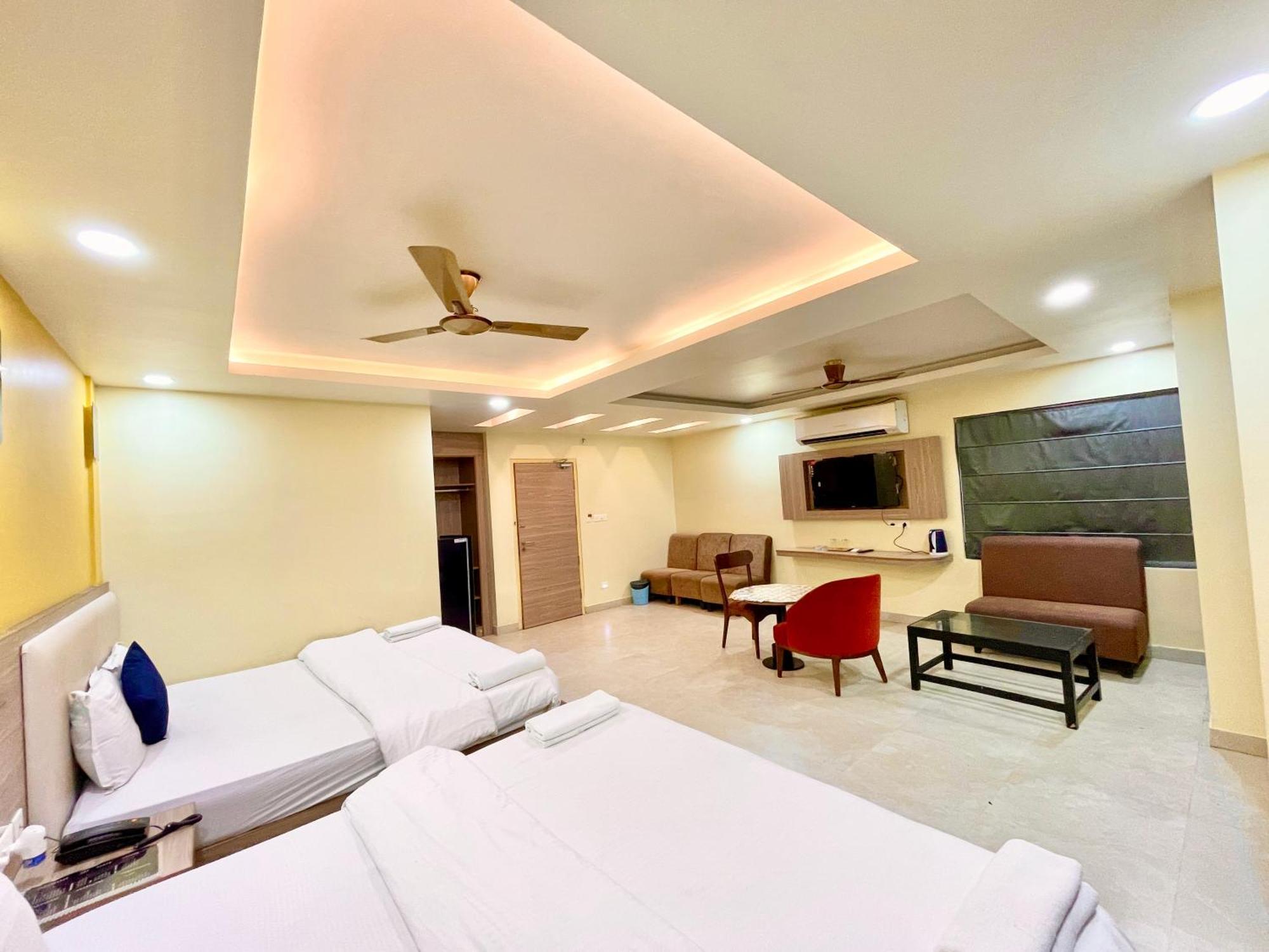 Hotel Rb International ! Puri Near-Sea-Beach-And-Temple Fully-Air-Conditioned-Hotel With-Lift-And-Card Payment Accepted-Parking-Facility, Best Hotel In Пури Екстериор снимка