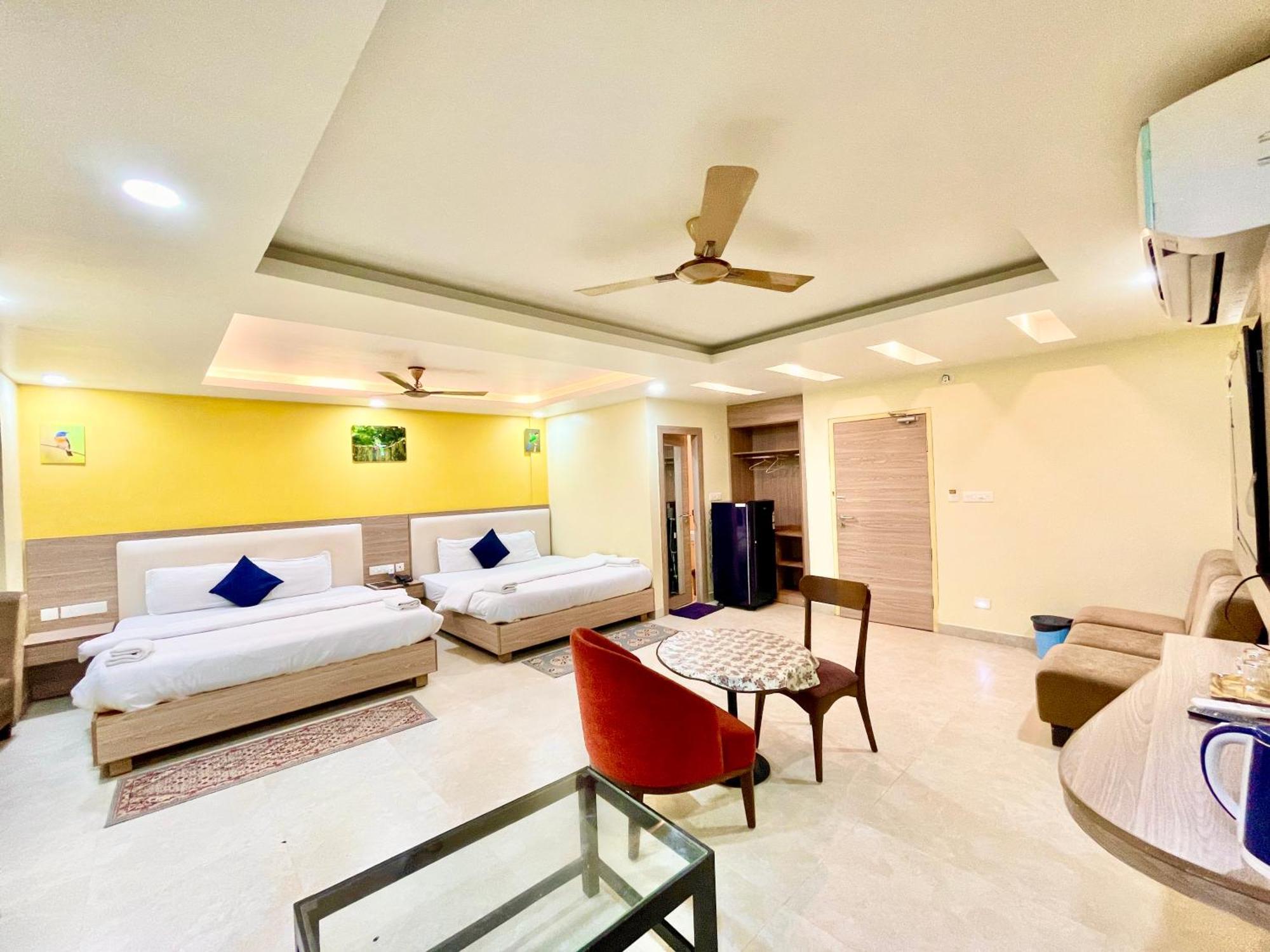 Hotel Rb International ! Puri Near-Sea-Beach-And-Temple Fully-Air-Conditioned-Hotel With-Lift-And-Card Payment Accepted-Parking-Facility, Best Hotel In Пури Екстериор снимка