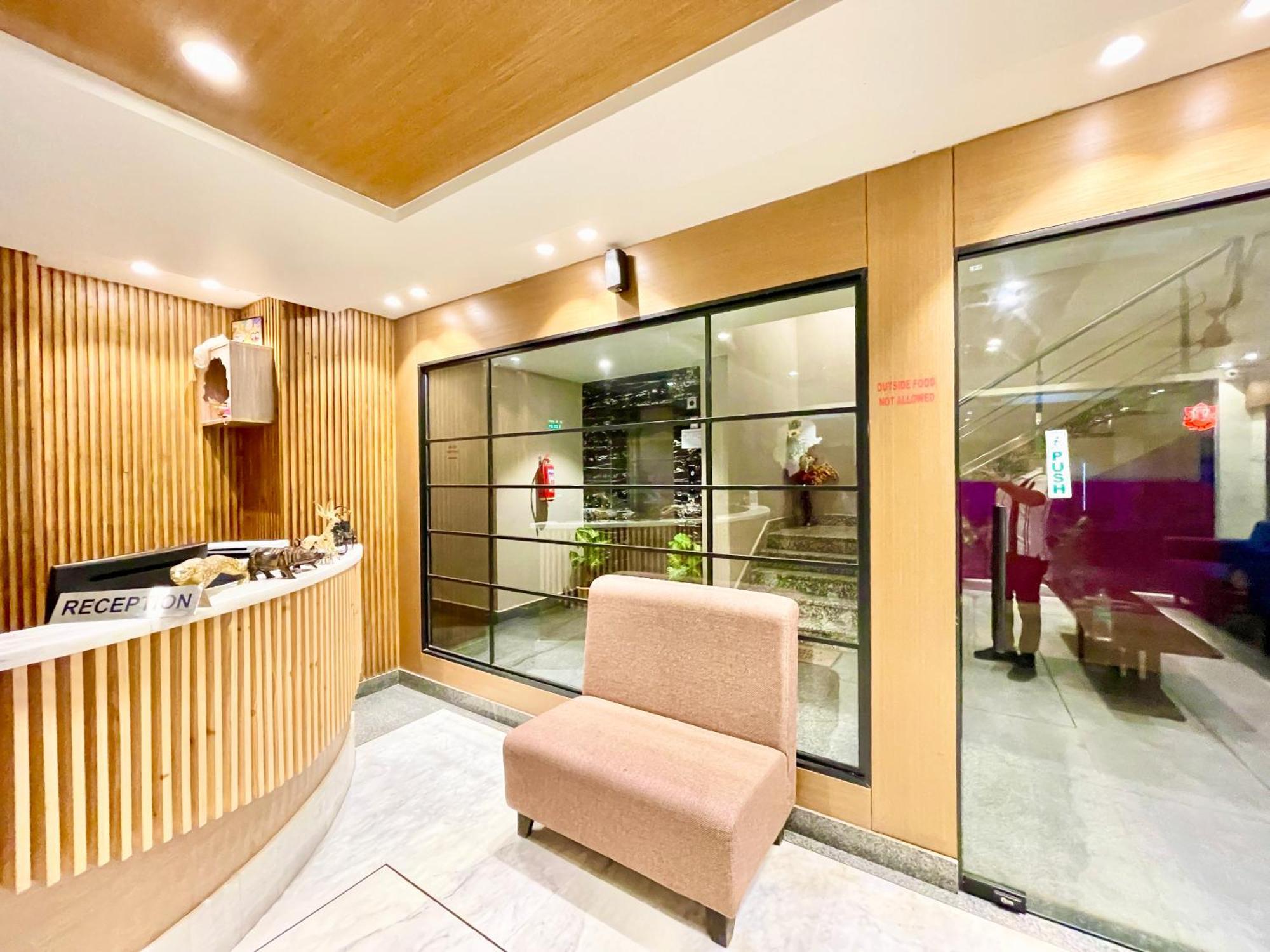 Hotel Rb International ! Puri Near-Sea-Beach-And-Temple Fully-Air-Conditioned-Hotel With-Lift-And-Card Payment Accepted-Parking-Facility, Best Hotel In Пури Екстериор снимка